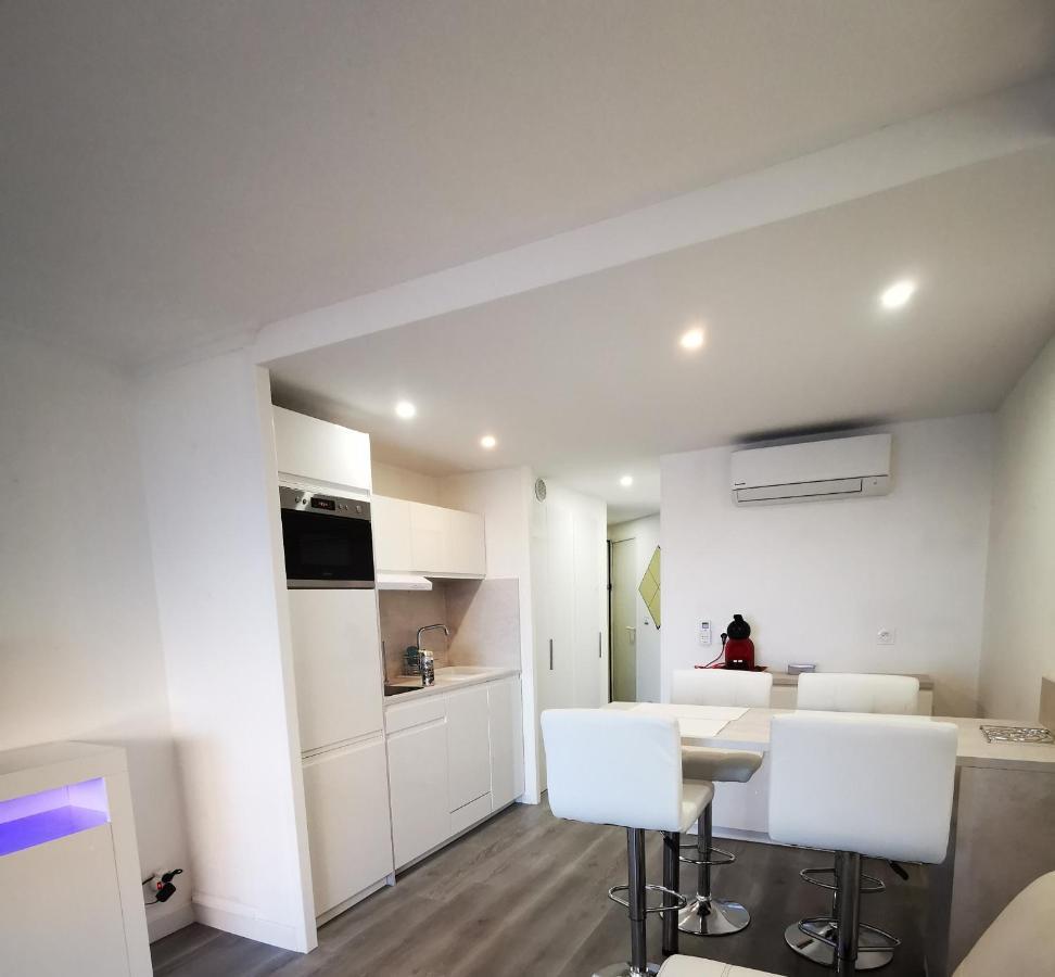 Appartement En Bord De Mer Cannes Exteriör bild