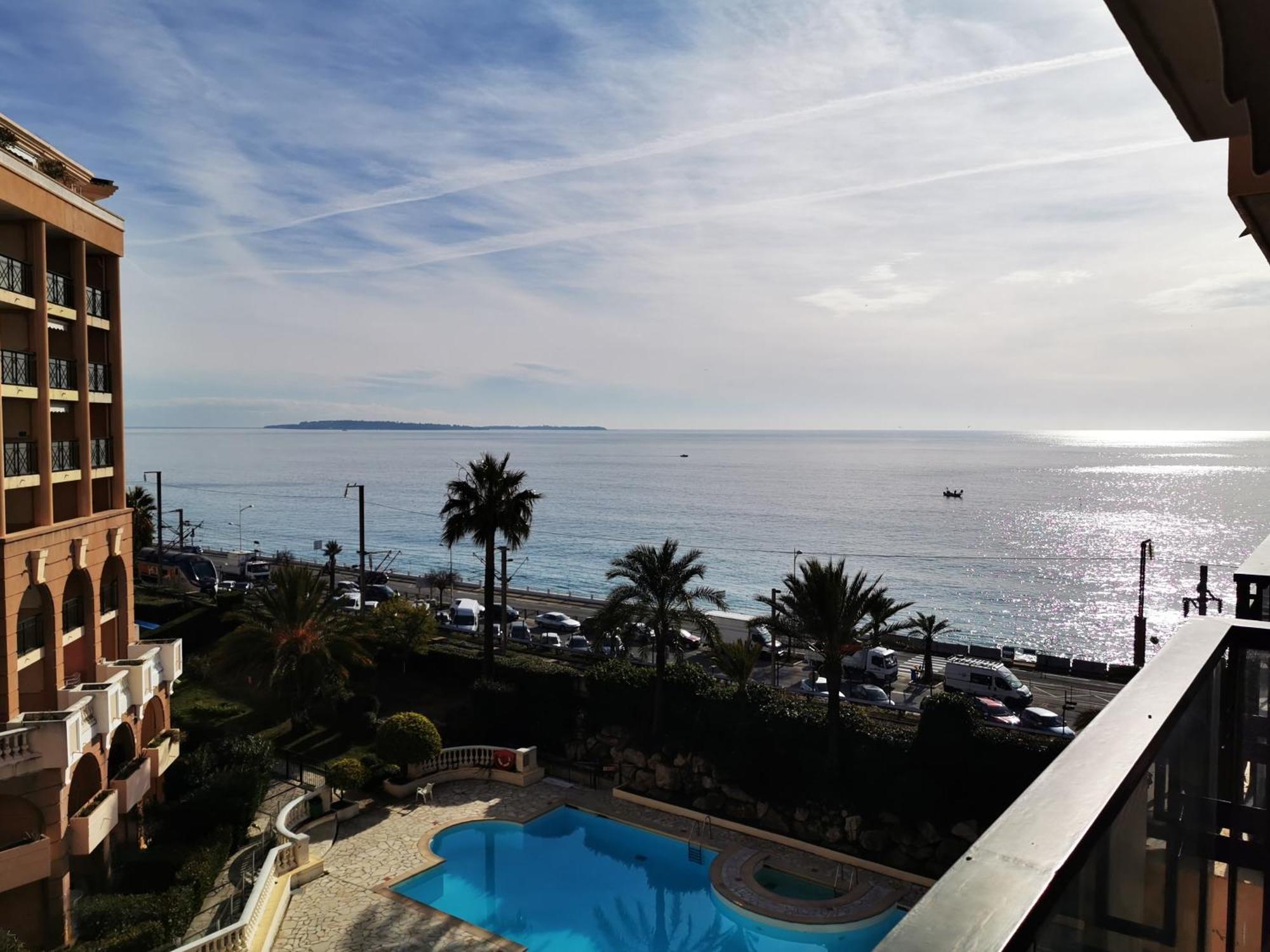 Appartement En Bord De Mer Cannes Exteriör bild